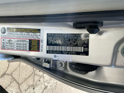 Used 2012 Toyota Camry XLE w/ Leather Pkg FWD image 24