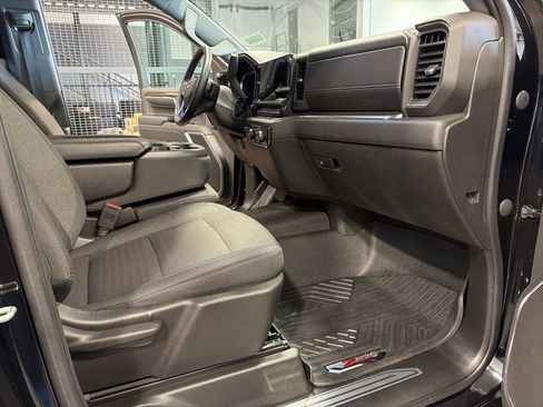 Used 2024 Chevrolet Silverado 1500 LT image 19