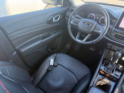 Used 2022 Jeep Compass Trailhawk w/ Trailhawk Elite Group AWD/4WD image 8