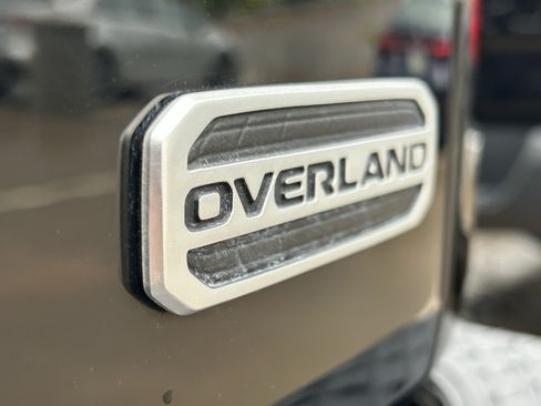 Used 2021 Jeep Gladiator Overland w/ Popular Equipment Package AWD/4WD image 9