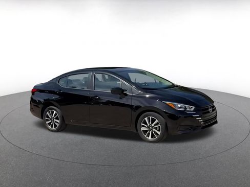 Used 2025 Nissan Versa SV FWD image 2