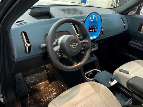 Used 2025 MINI Cooper Countryman SE image 17