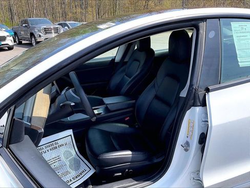 Used 2021 Tesla Model 3 Standard Range Plus RWD image 10