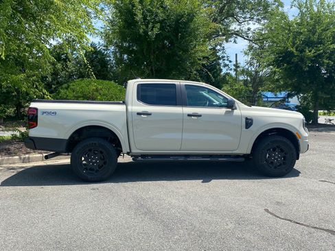 Certified 2025 Ford Ranger XLT w/ FX4 Off-Road Package AWD/4WD image 3
