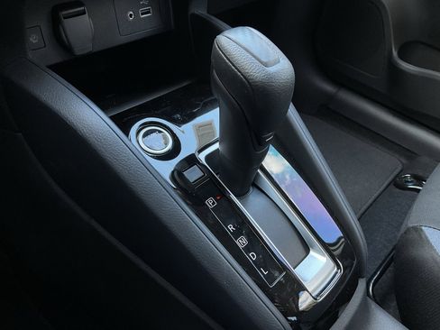 New 2025 Nissan Versa SV w/ Trunk Package image 31