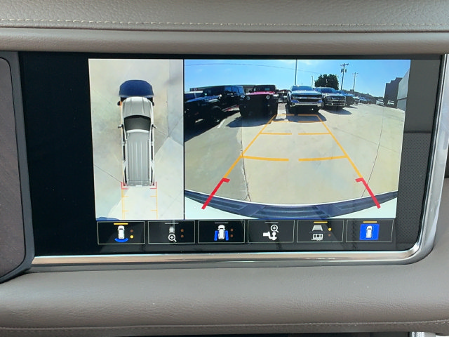 Used 2022 GMC Yukon Denali RWD image 29