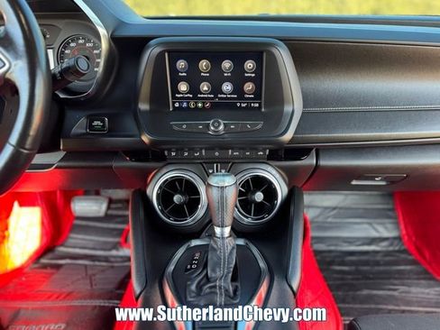 Used 2021 Chevrolet Camaro LT image 24