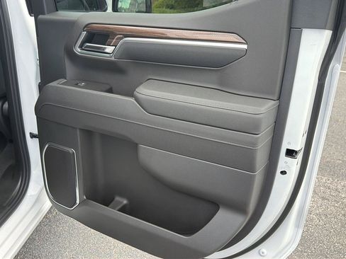 New 2026 Chevrolet Silverado 1500 LT w/ Convenience Package II RWD image 15