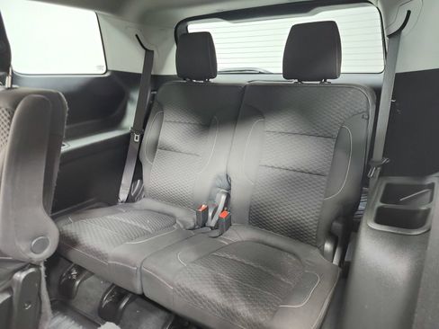 Used 2018 GMC Acadia SLE FWD image 35