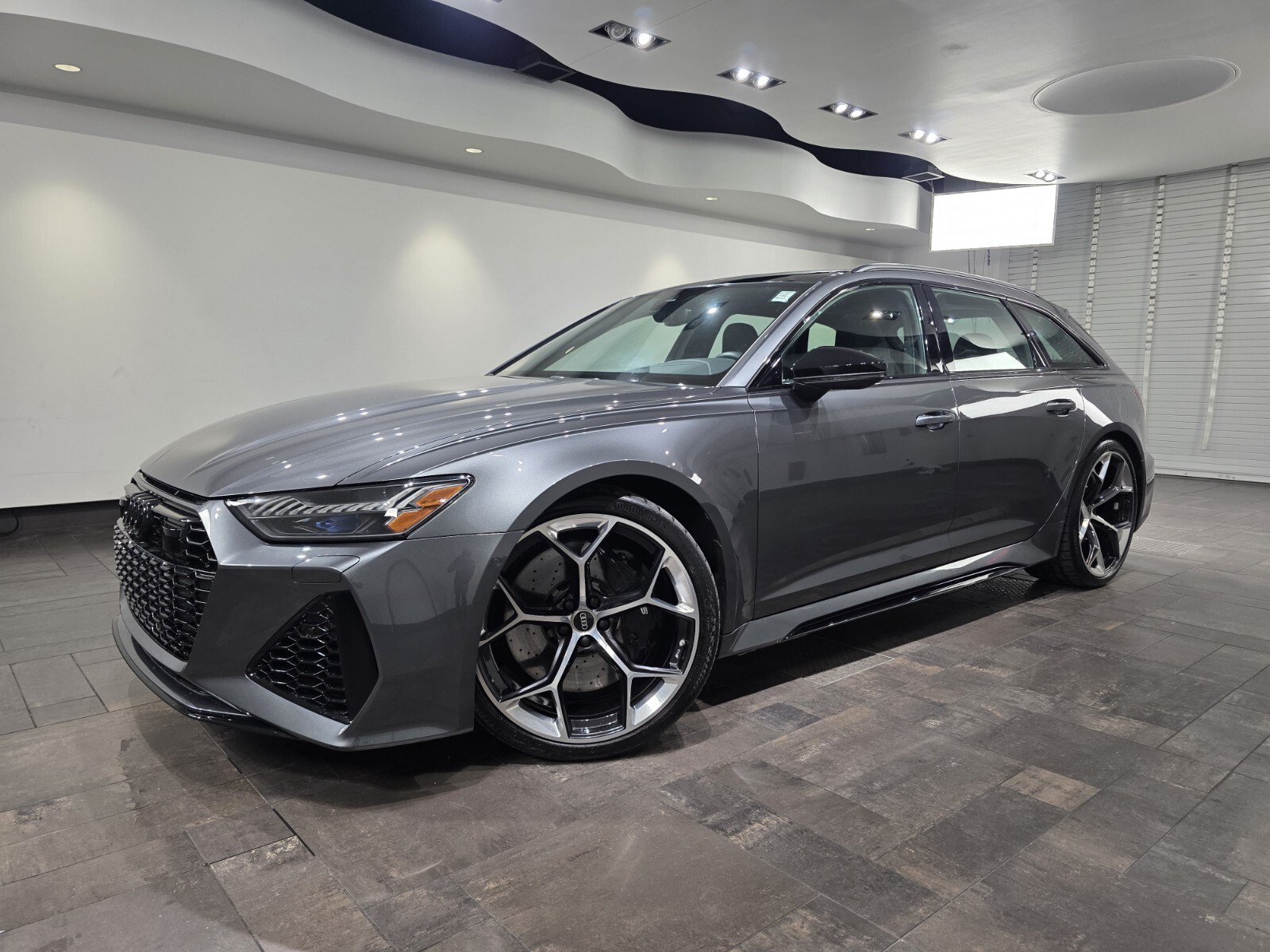 Used 2024 Audi RS 6 performance AWD/4WD image 1