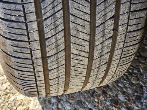 Certified 2025 Hyundai Santa Fe SE image 10