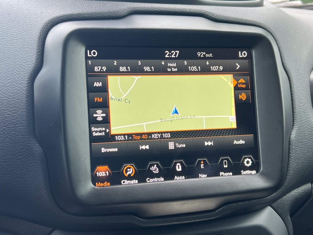 Used 2022 Jeep Renegade Trailhawk AWD/4WD image 28