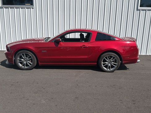 Used 2013 Ford Mustang GT w/ Brembo Brake Pkg RWD image 2