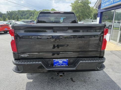 Used 2022 Chevrolet Silverado 1500 Custom AWD/4WD image 7