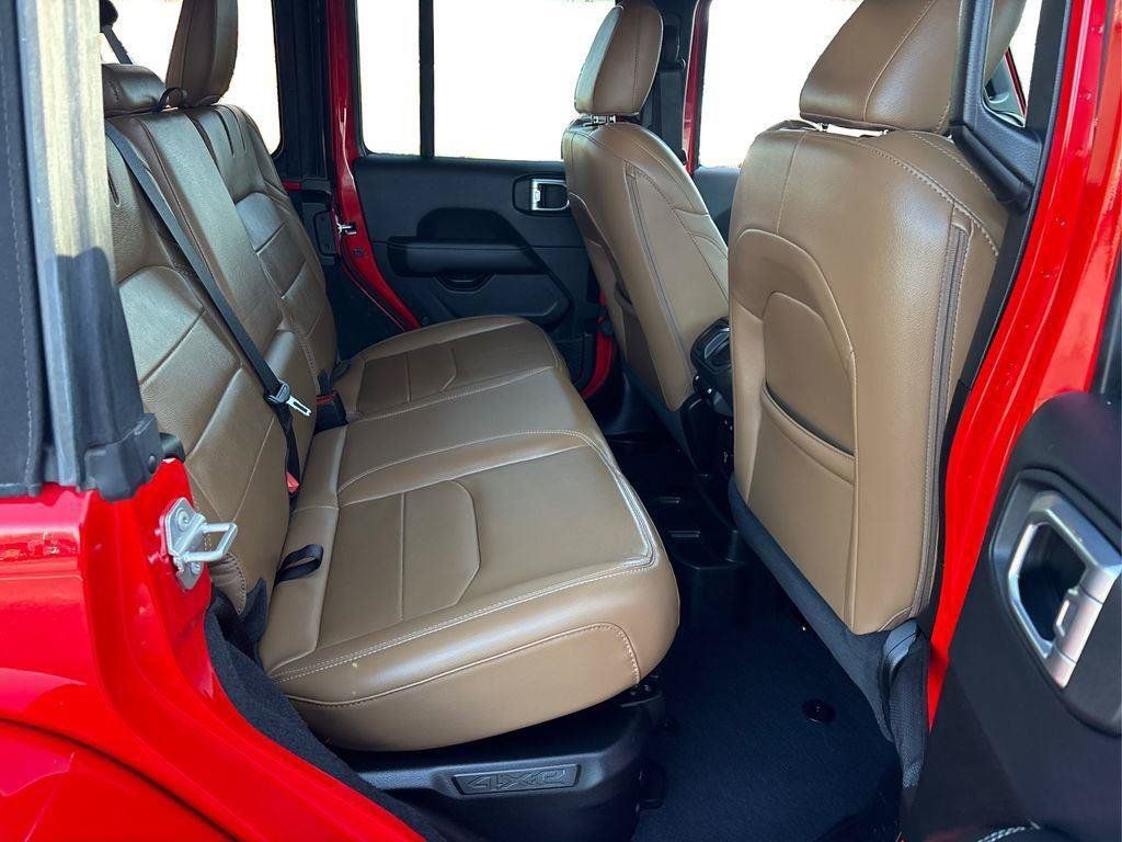 Used 2022 Jeep Wrangler Unlimited Sahara w/ Safety Group AWD/4WD image 20