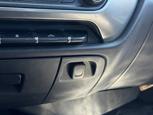 Used 2015 Chevrolet Silverado 2500 LT AWD/4WD image 14