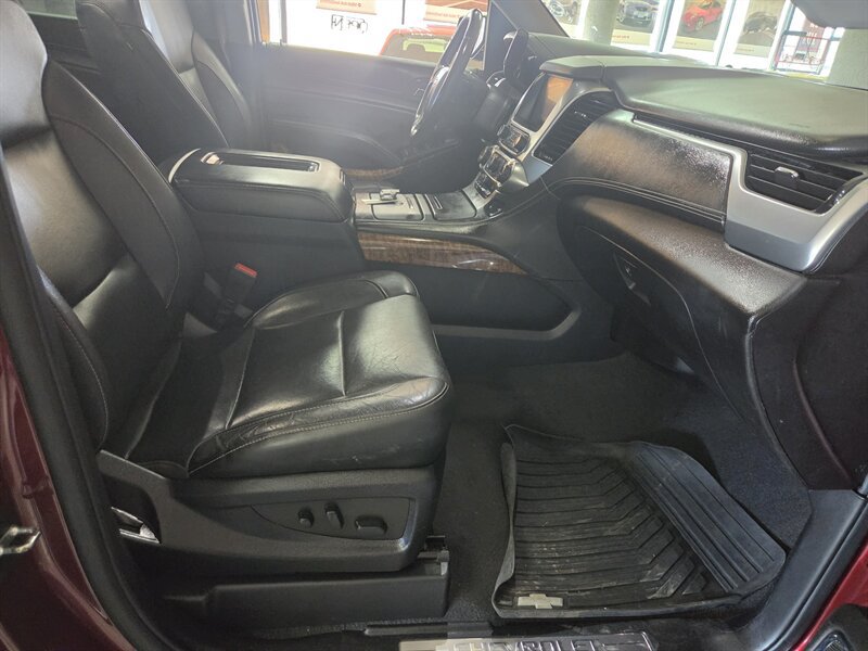Used 2020 Chevrolet Suburban Premier w/ Max Trailering Package AWD/4WD image 19