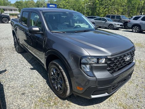 Used 2026 Ford Maverick XLT image 2