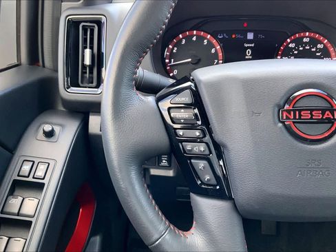 Used 2025 Nissan Frontier PRO-4X w/ Pro Premium Package image 23