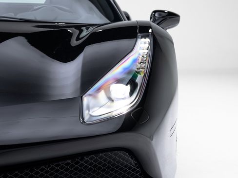 Used 2018 Ferrari 488 Spider image 14