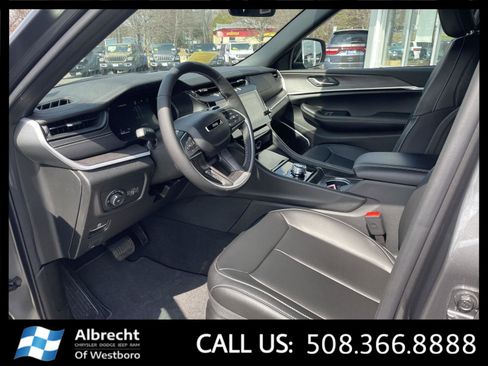 New 2026 Jeep Grand Cherokee Limited image 9