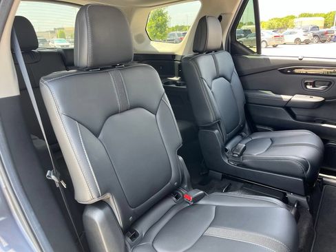 Used 2025 Honda Pilot Touring image 28