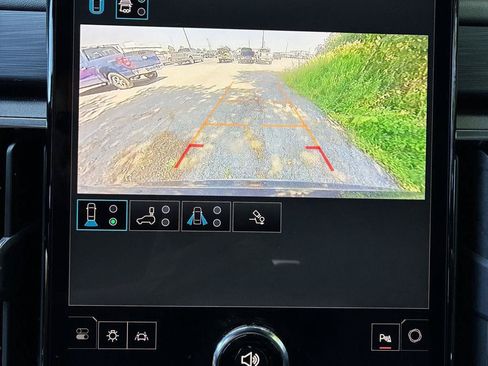 Used 2025 GMC Acadia Elevation w/ Elevation Premium Package AWD/4WD image 65