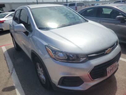 Used 2019 Chevrolet Trax LS w/ Tint and Cruise Package