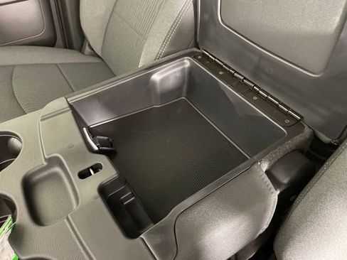 New 2024 RAM 3500 Tradesman w/ Chrome Appearance Group image 31