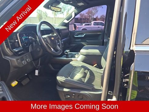 Used 2024 Chevrolet Silverado 1500 High Country RWD image 9