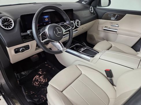 Certified 2025 Mercedes-Benz GLA 250 4MATIC image 12