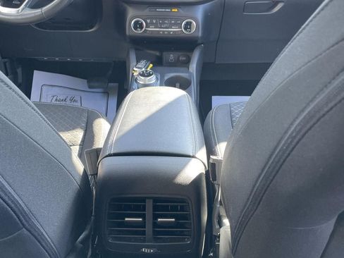 Certified 2024 Ford Escape Active AWD/4WD image 12