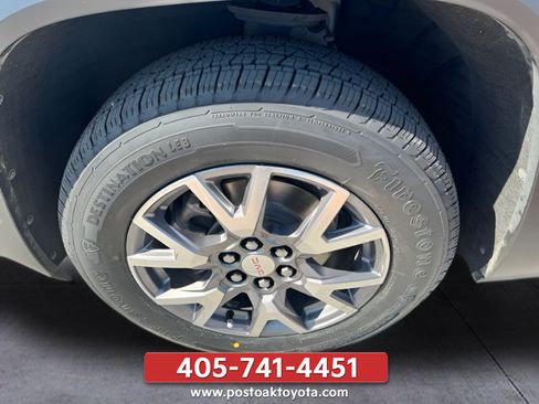 Used 2021 GMC Acadia SLT FWD image 38