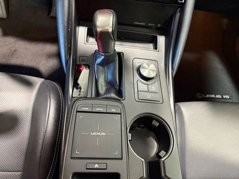 Used 2021 Lexus IS 300 image 22