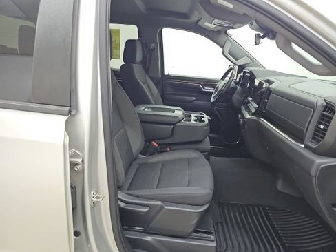 Used 2022 Chevrolet Silverado 1500 LT AWD/4WD image 21