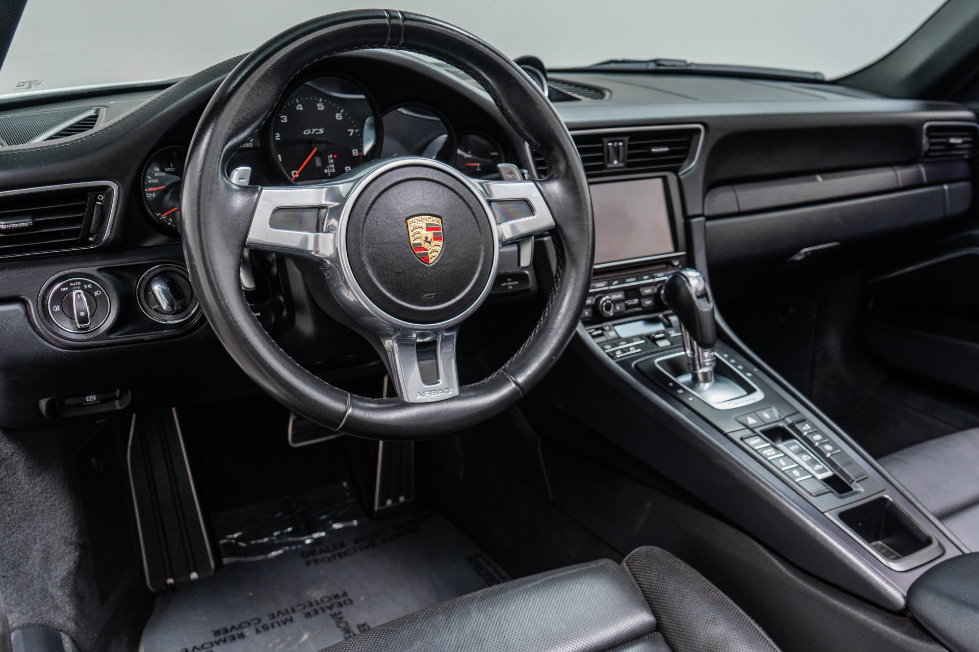 Used 2015 Porsche 911 Carrera GTS RWD image 13