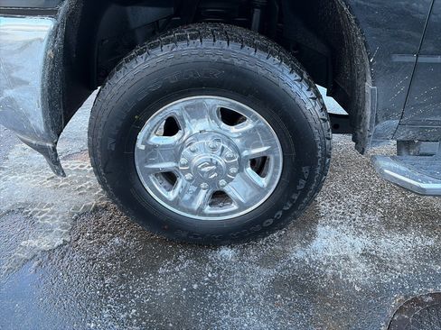 Used 2022 RAM 2500 Big Horn image 12