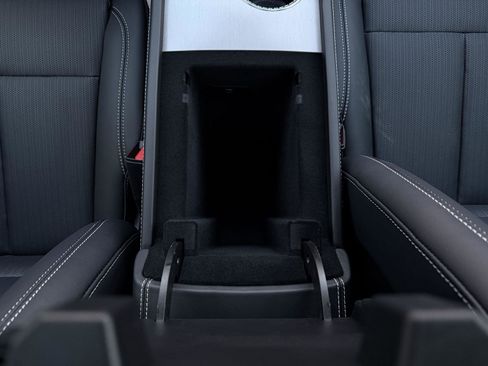 New 2026 Cadillac Vistiq Sport image 25