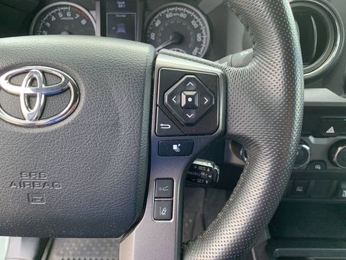 Used 2023 Toyota Tacoma TRD Sport AWD/4WD image 29