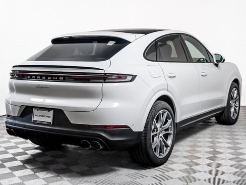 Certified 2025 Porsche Cayenne Coupe AWD/4WD image 10