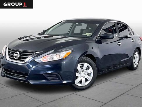 Used 2016 Nissan Altima 2.5 S w/ Power Driver Seat Package image 1