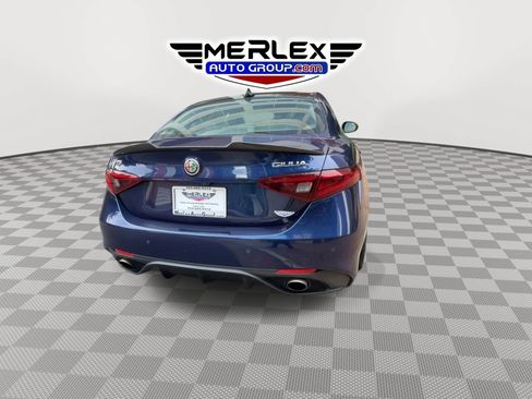 Used 2018 Alfa Romeo Giulia Ti Sport w/ Quick Order Package 22S Sport AWD/4WD image 7
