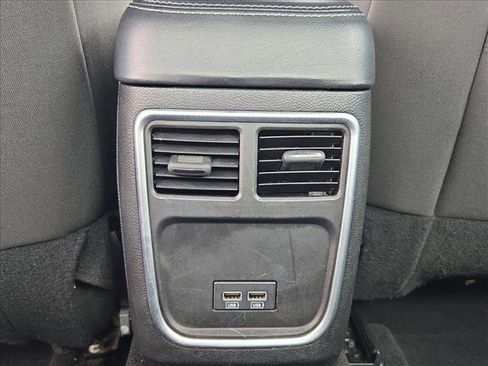 Used 2022 Dodge Charger SXT image 16