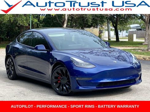 Used 2022 Tesla Model 3 Performance image 3