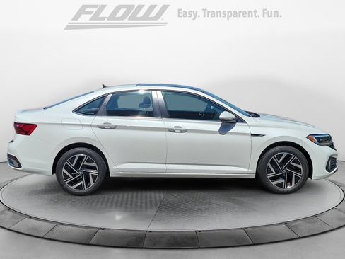 Used 2022 Volkswagen Jetta SEL FWD image 10