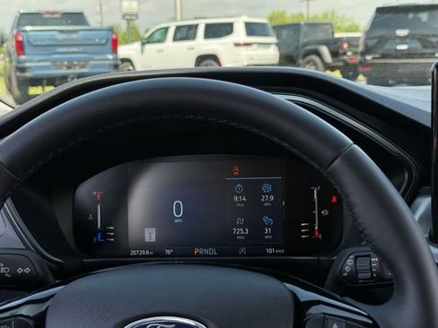 Used 2024 Ford Escape Active w/ Tech Pack #1 AWD/4WD image 9