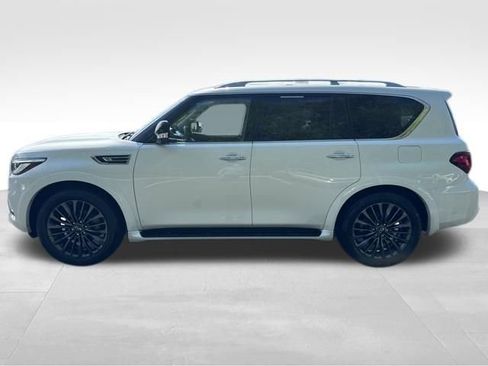 Used 2023 INFINITI QX80 Premium Select w/ All-Season Package image 2