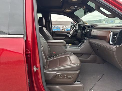 Used 2024 GMC Sierra 2500 Denali w/ Technology Package image 9