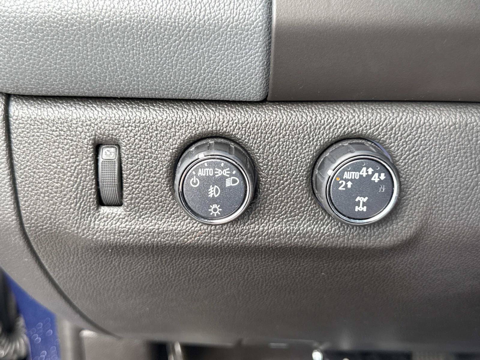 Used 2019 Chevrolet Colorado Z71 AWD/4WD image 30