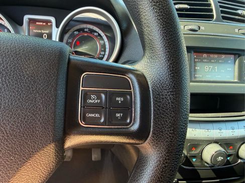 Used 2019 Dodge Journey SE w/ Blacktop Package FWD image 21